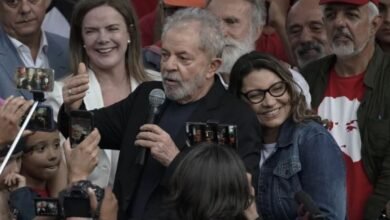 Primeira-dama do Brasil vira alvo de críticas por